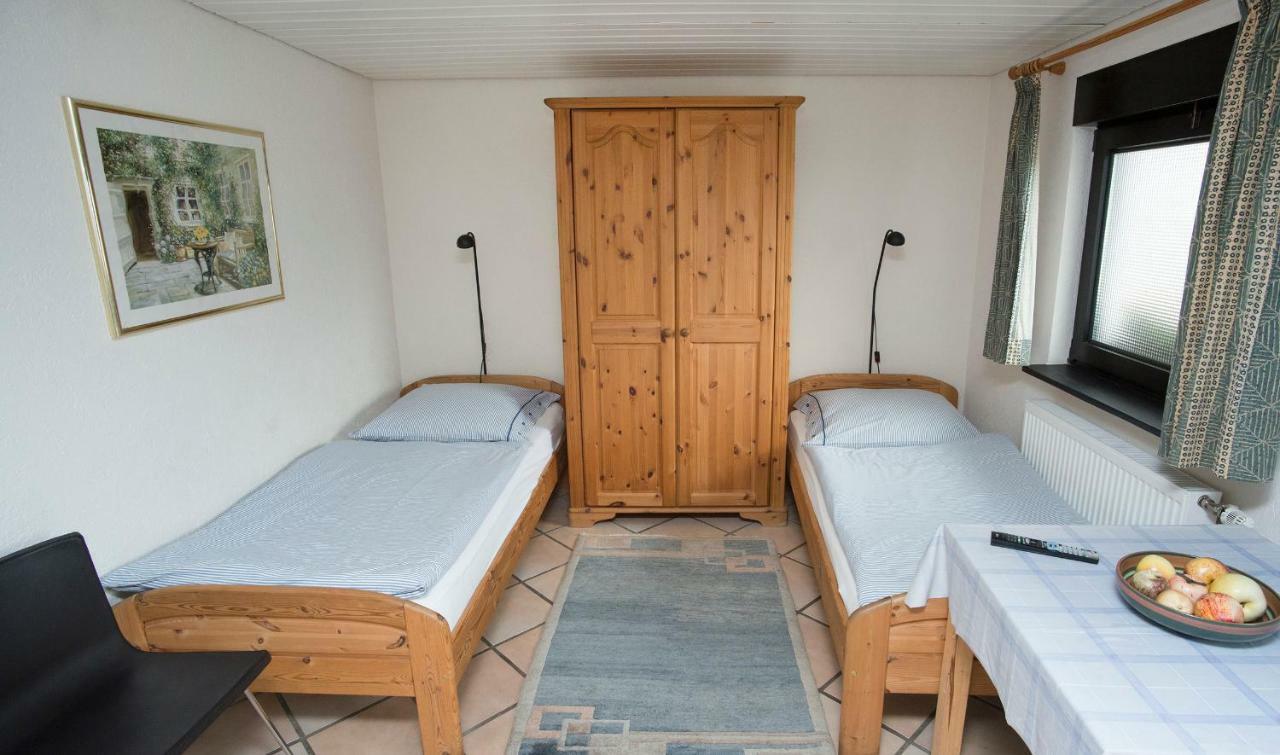 Pension Loew Solingen Bagian luar foto