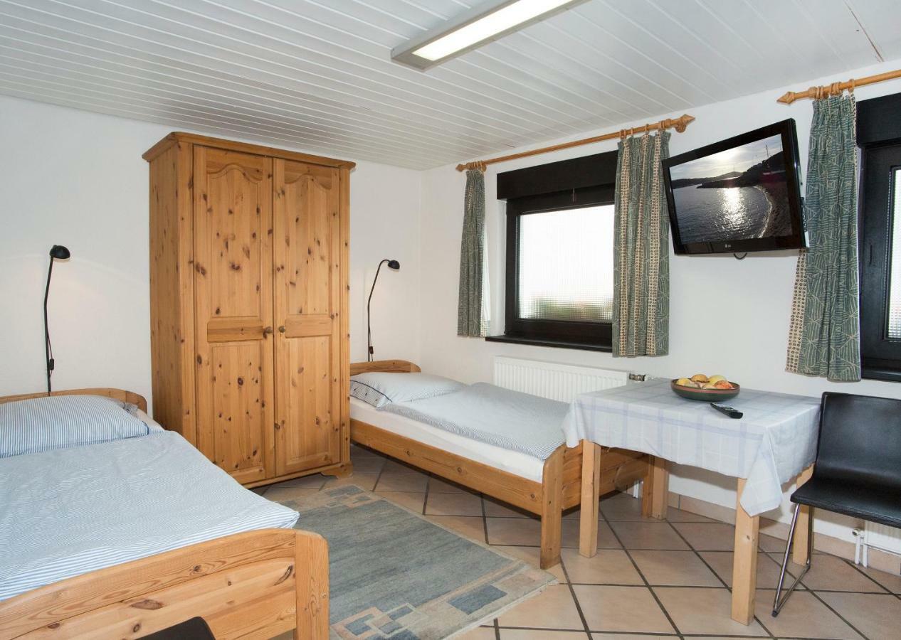 Pension Loew Solingen Bagian luar foto