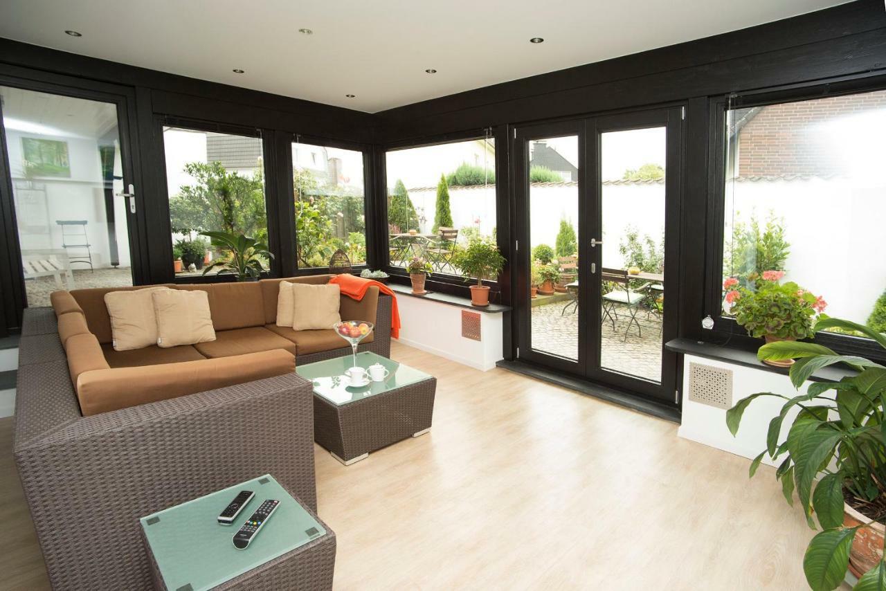 Pension Loew Solingen Bagian luar foto