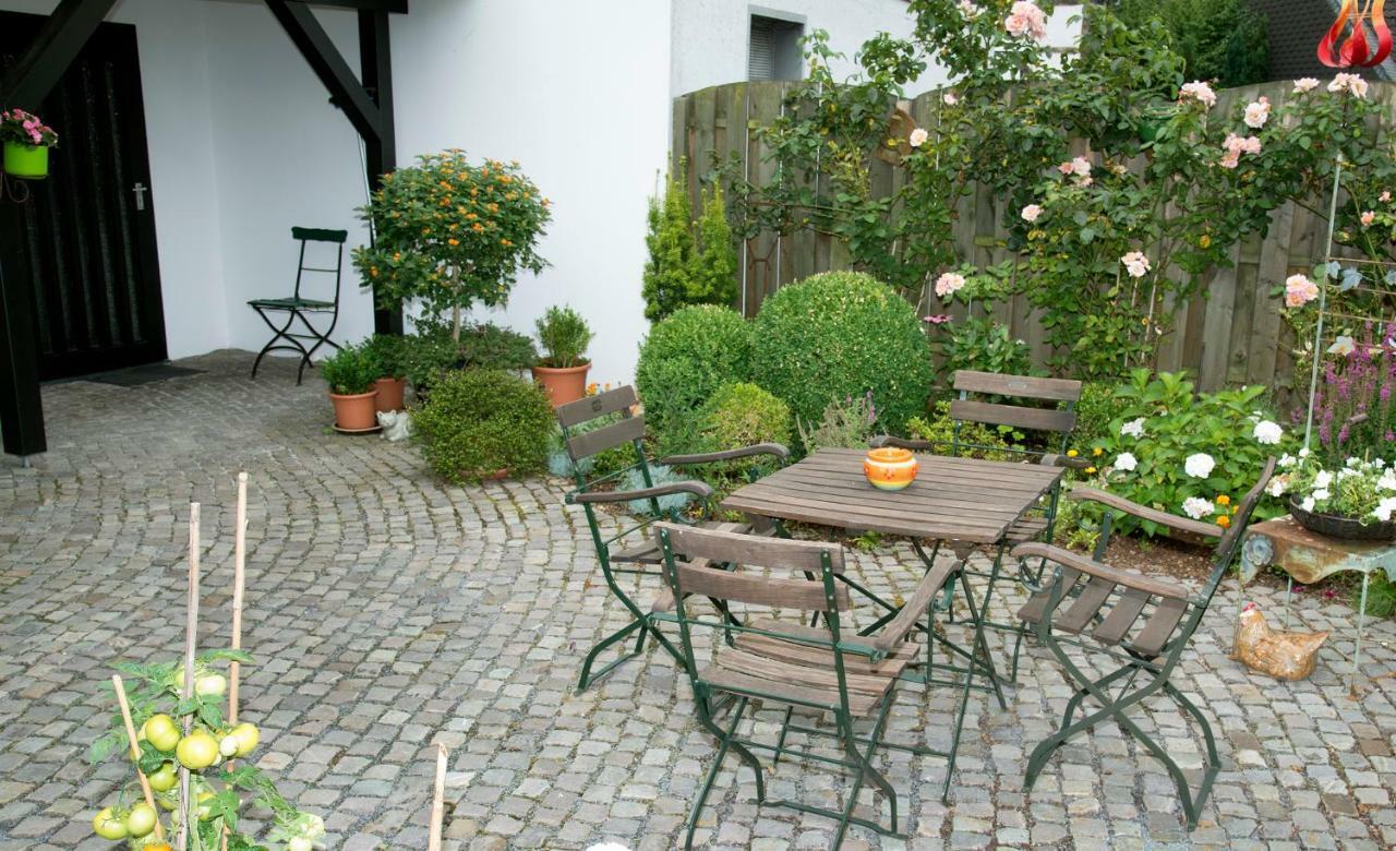 Pension Loew Solingen Bagian luar foto