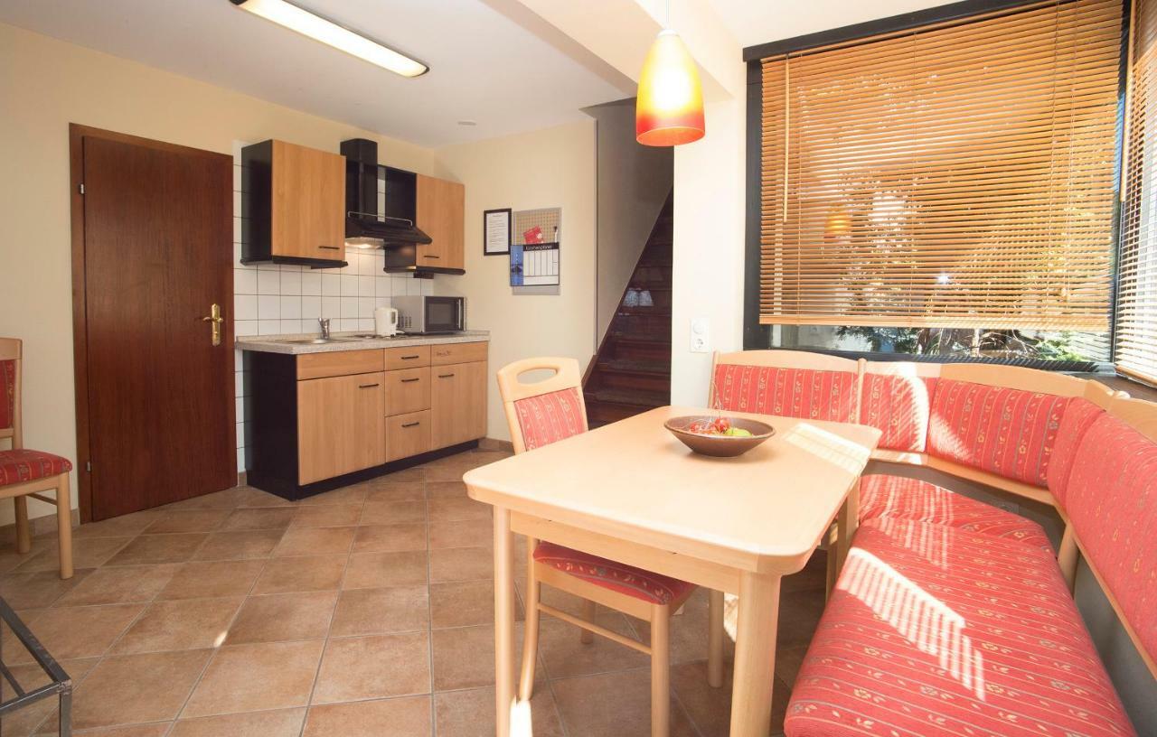Pension Loew Solingen Bagian luar foto